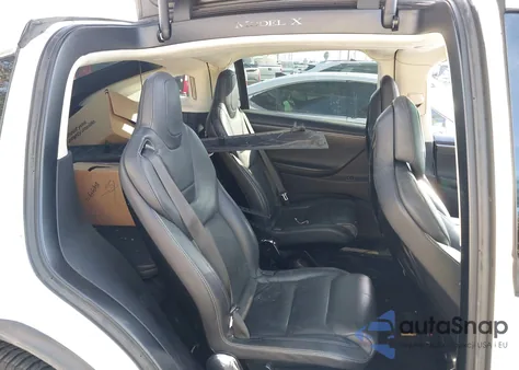 2016 Tesla Model X 60D/70D/75D/90D/P100D из США, поврежденный, VIN 5YJXCBE2XGF008503